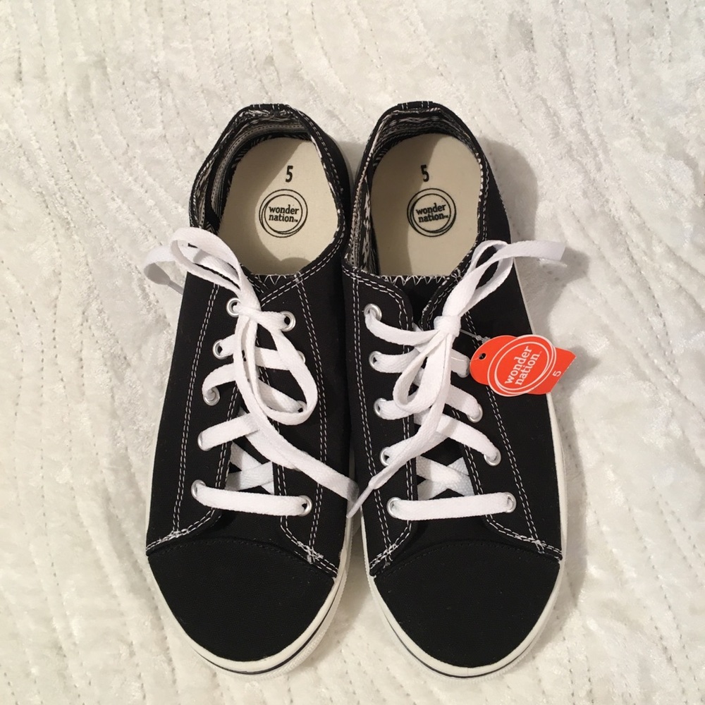•Black canvas